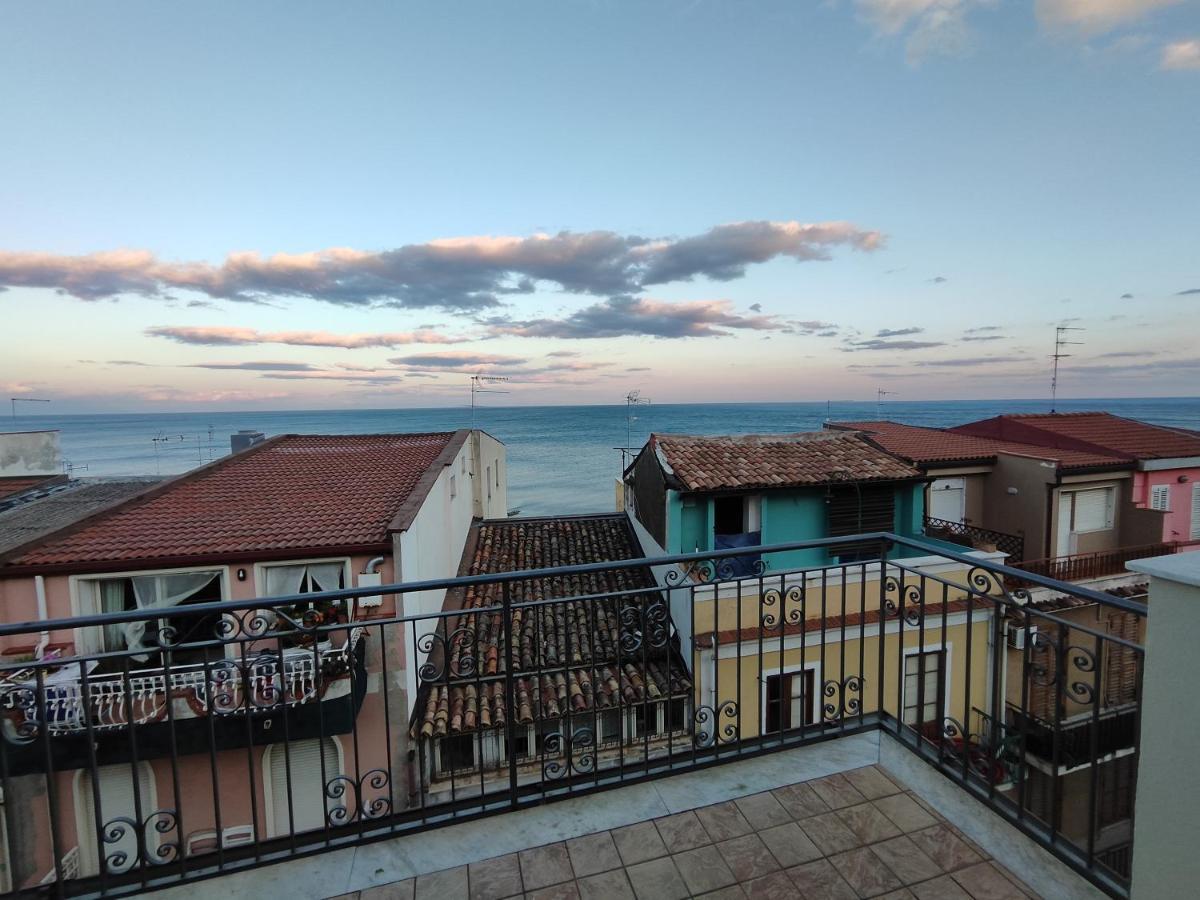 Sicily Travel Apartment'S 4 Giardini-Naxos Exterior foto